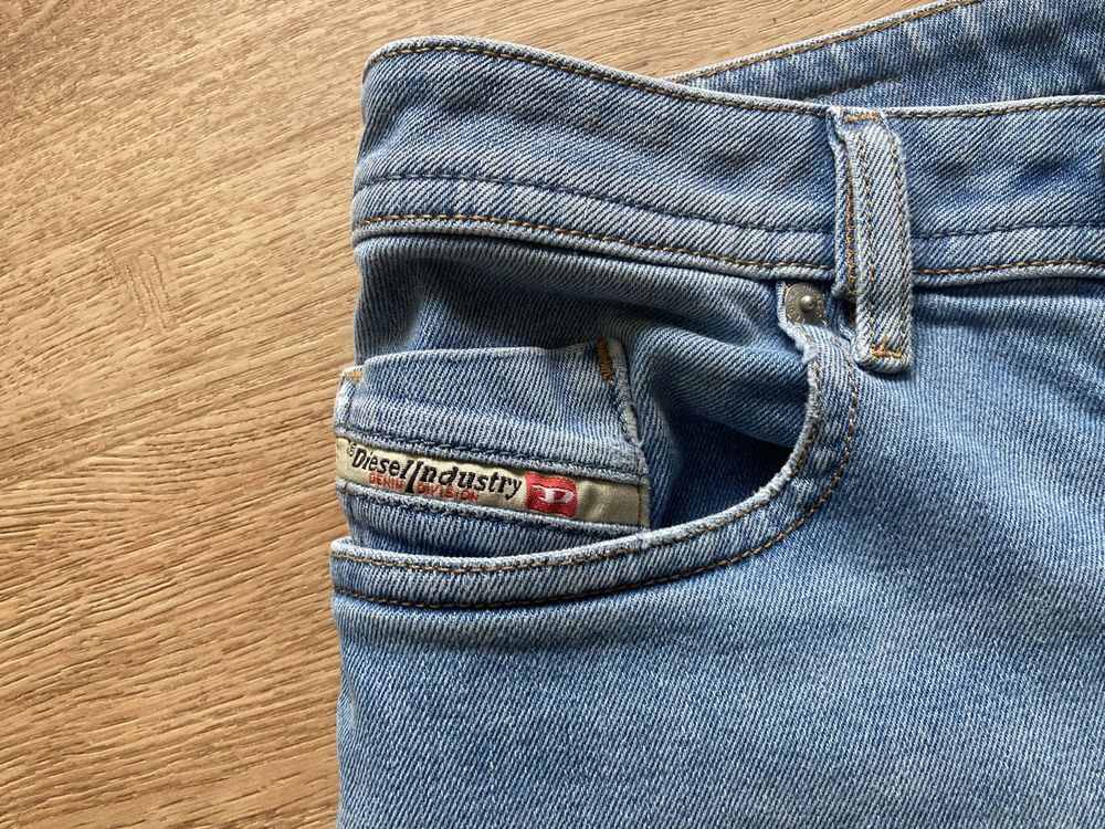Diesel Jeans: Jeans Diesel – Usato da Bettlach venduto da Valgoy 1