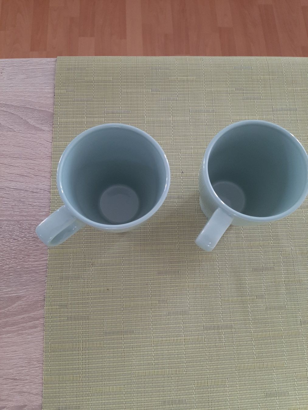 Tazze: 2 Tassen IKEA mintgrün – Usato da Menziken venduto da Rien1 1