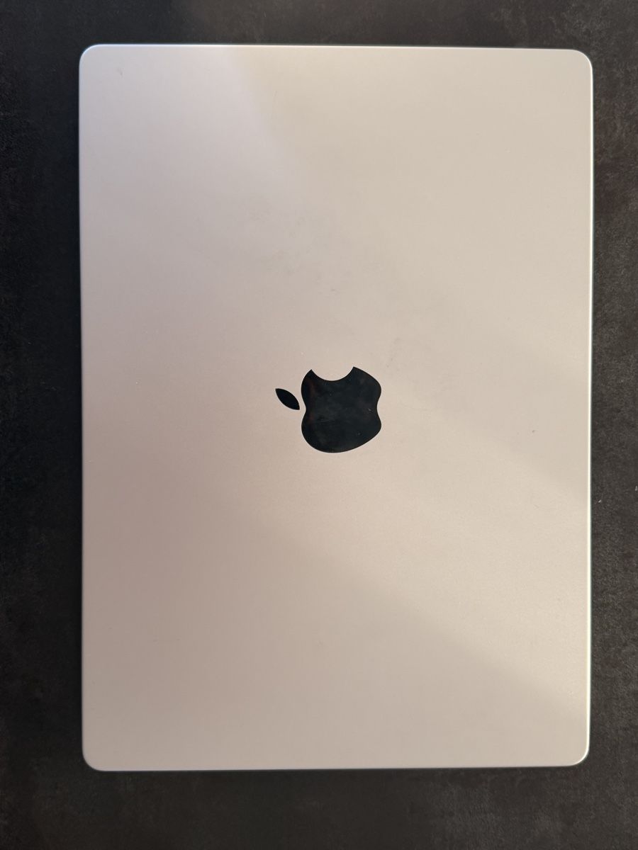 Apple Notebook: MacBook Pro 14 M1 16GB 2021 – Nuovo (secondo la descrizione) da Lengnau BE venduto da luc_x7fp 4