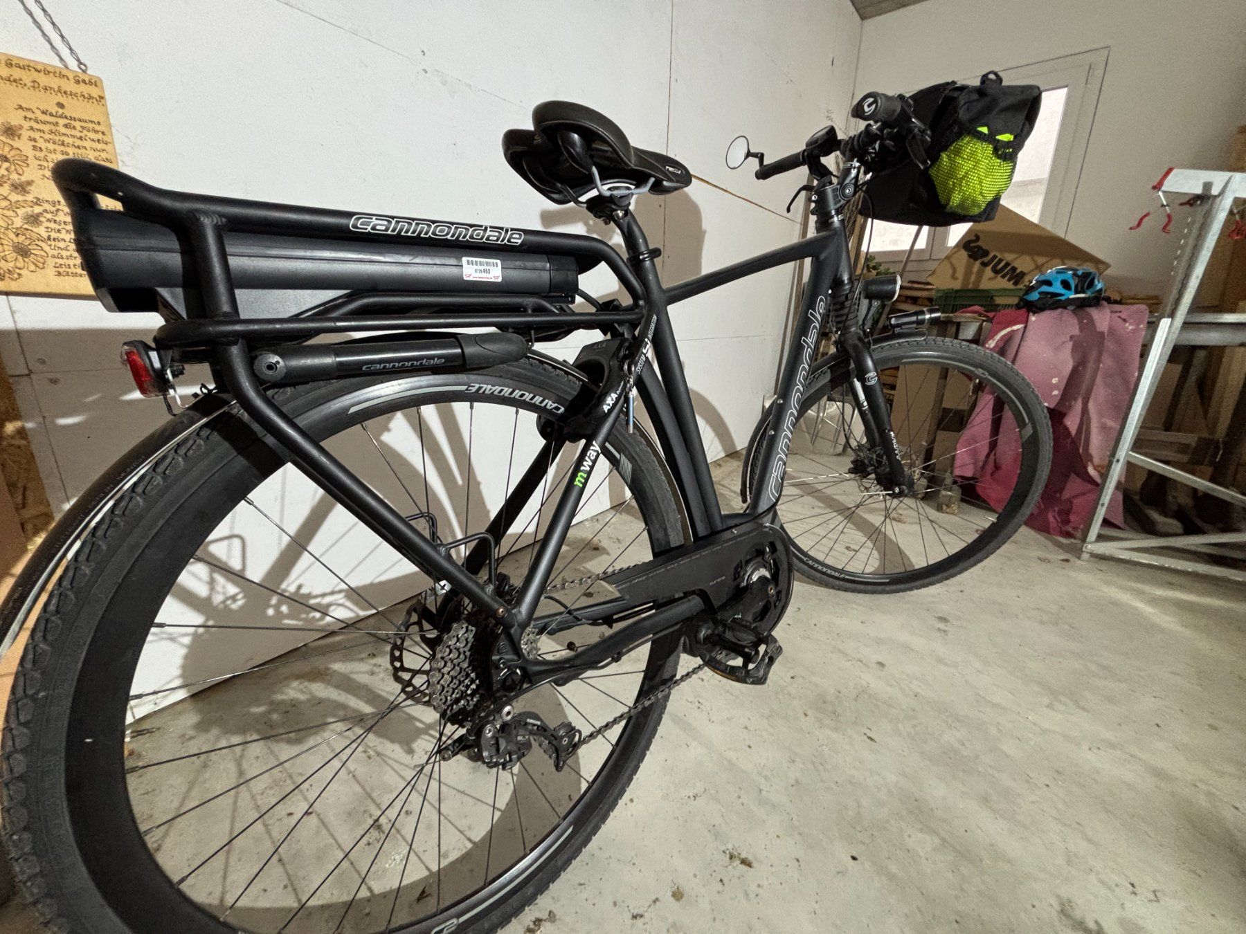Cannondale Velos: Cannondale E-Bike mit Bosch Motor – Gebraucht aus Cazis von Orta8 5