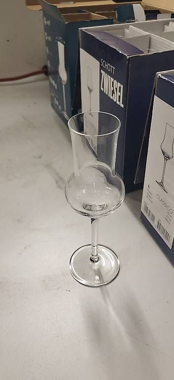 Verres: Schnapsgläser 18 Stk. – D'occasion à Rheineck par inf_kv7d 1