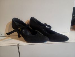 Damen Pumps International Elegance schwarz Veloursleder