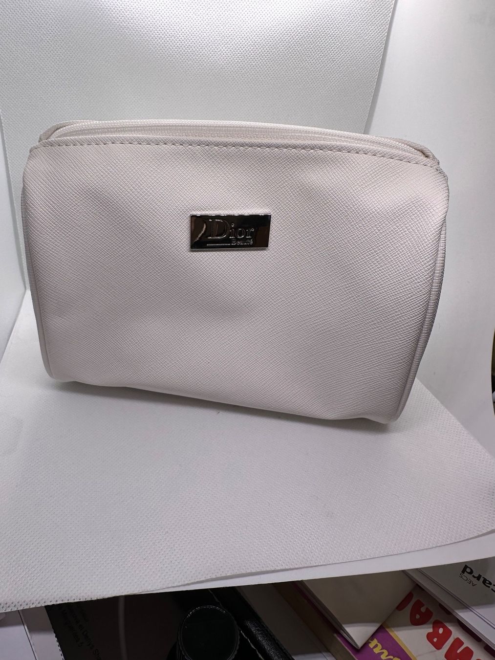 Dior Kosmetikkoffer: Dior trousse maquillage – Neu und originalverpackt aus Pully von Natala