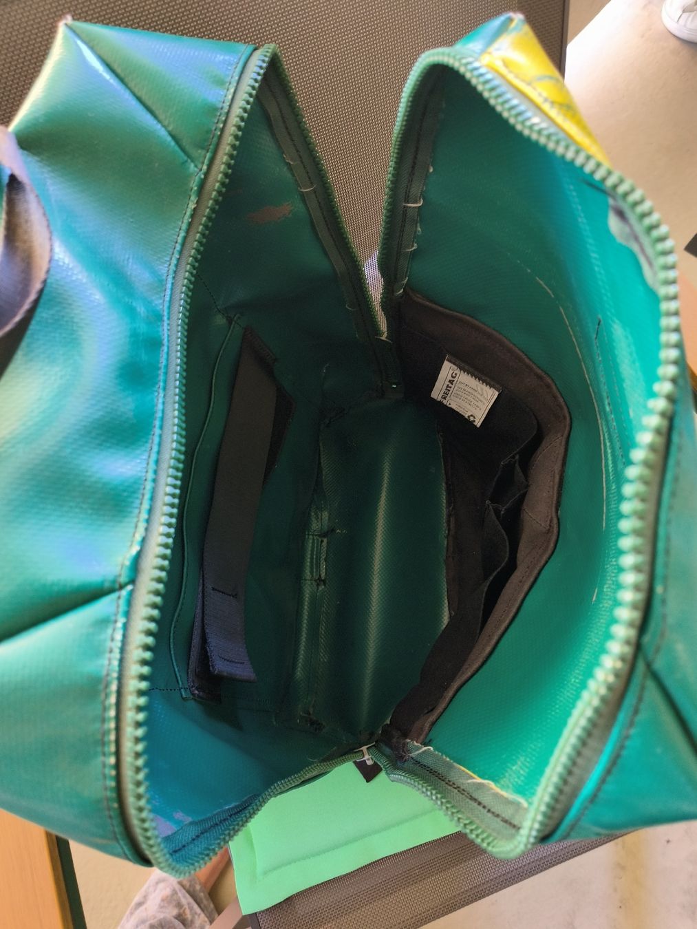 Freitag Zaini: Freitag, grosser Laptop Rucksack, ab 5.-- – Usato da Cham venduto da Sakota 3