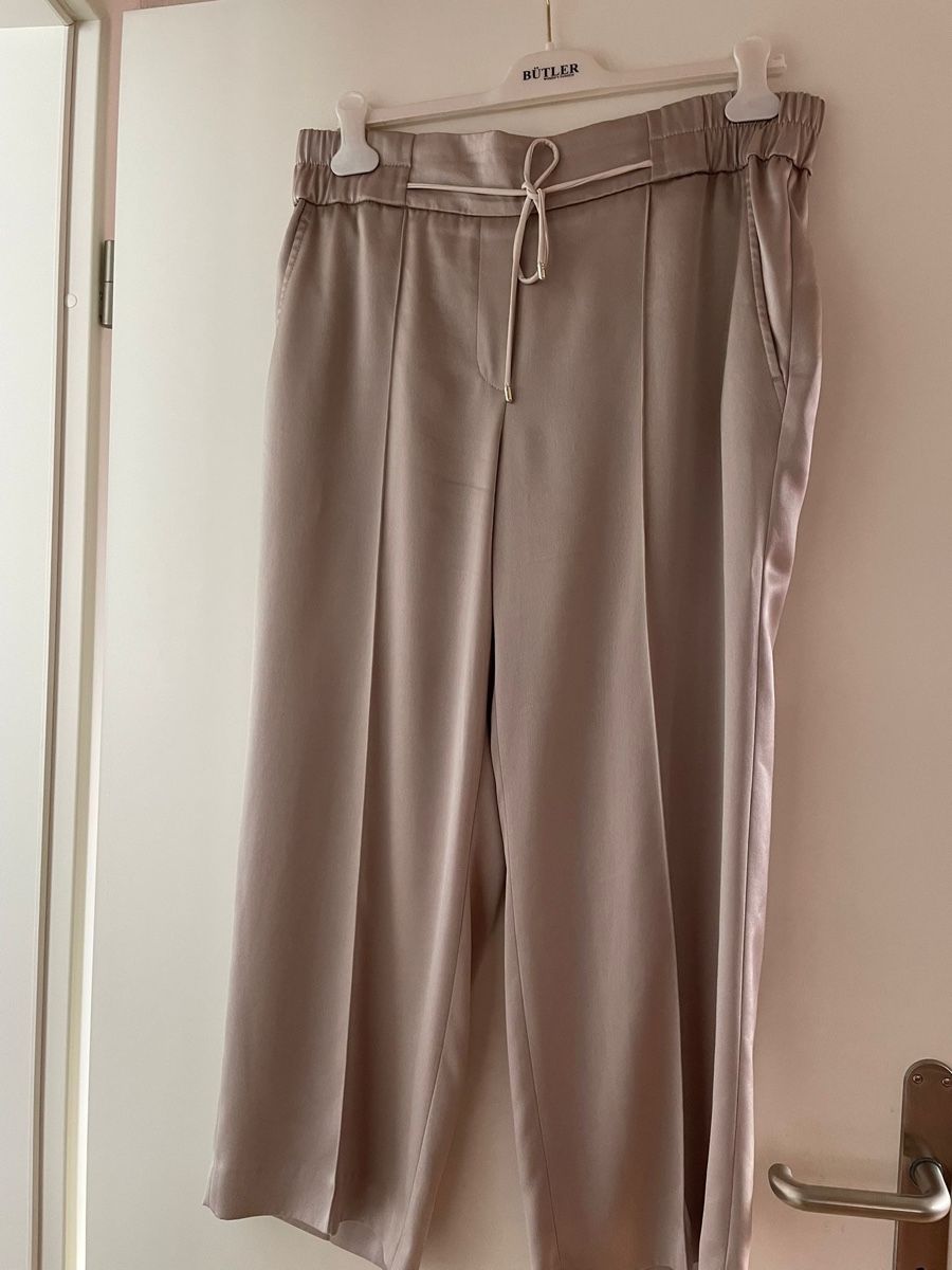 Marc Cain Pantaloni: Marc Cain Hose Grösse 42 mit Glanz – Usato da Sissach venduto da Monkbay 1