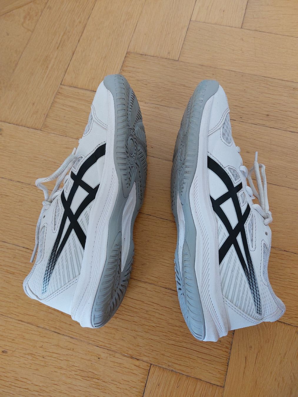 Asics Herrenschuhe: Hallenturnschuhe – Gebraucht aus Kriens von nordlicht09 4