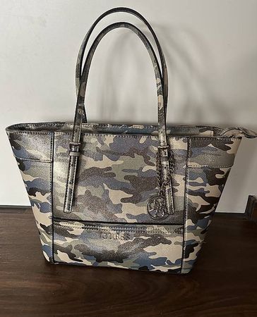 Guess Tasche 