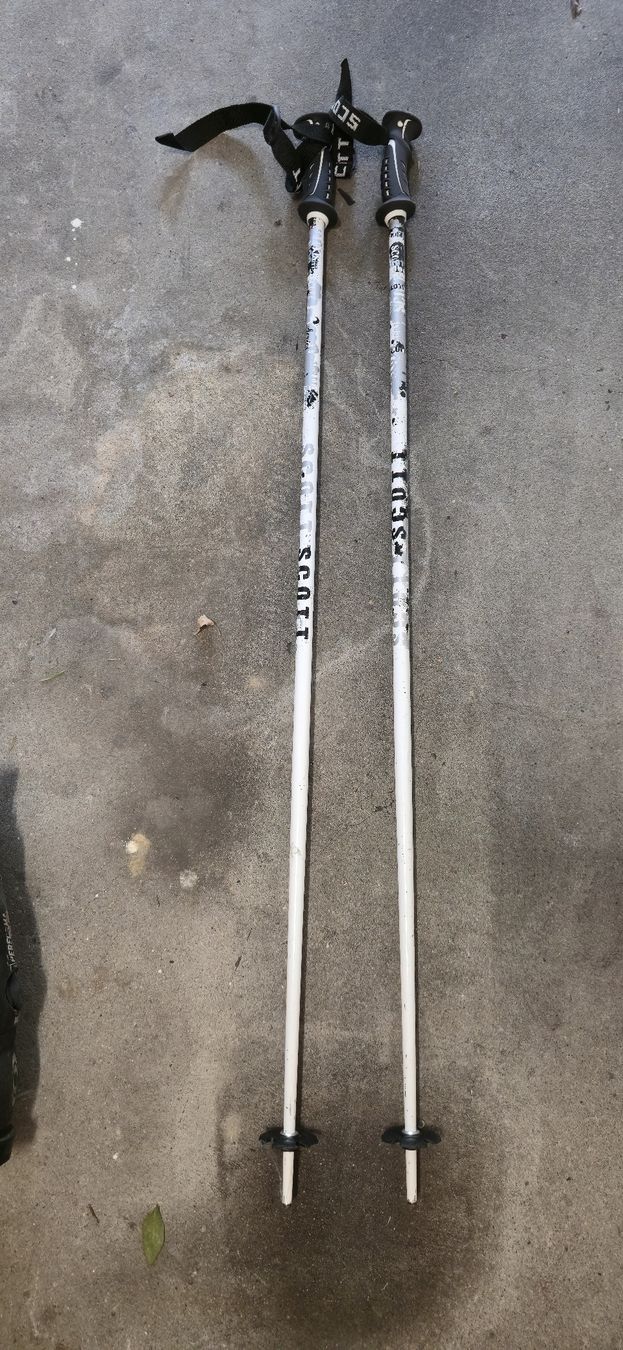 K2 Sci: K2 Ski, Skischuhe, Skistöcke – Usato da Zwingen venduto da _Se7eN_ 4