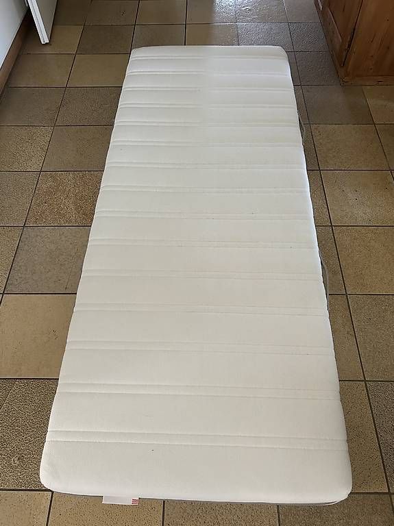 Ikea Materassi: 2 Matratzen 200x80 cm und ein Lattenrost – Usato da Bachs venduto da jok_8p6r 2