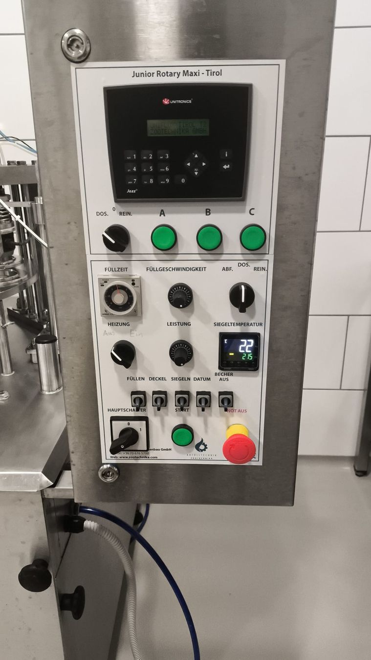Tutte le macchine: Abfüllanlage Joghurt Milch – Usato da Wittenbach venduto da Zenturio 2