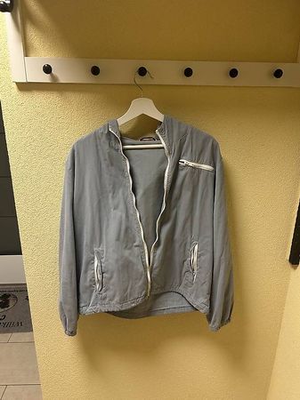 Brandy Melville leichte Jacke mit Kapuze  Grau/Blaugrau