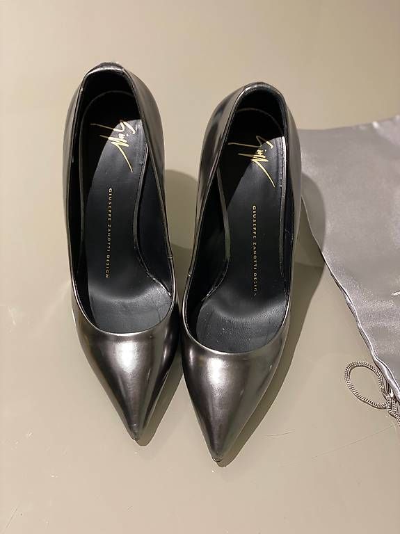 Scarpe da donna: Giuseppe Zanotti  – Usato da Minusio venduto da may_5qgr