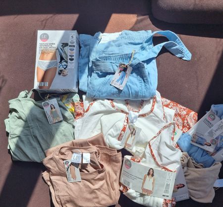 25 teile Kleiderpaket Damen Grösse S neu 
