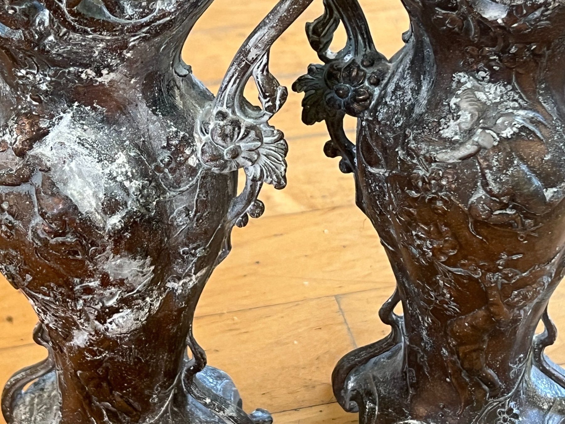 Vase & Récipients: 2 Messing-Vasen mit Patina – D'occasion à Boppelsen par vanrijn 9