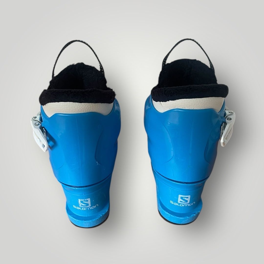 Chaussures garçon: Kinder skischuhe Grosse 17-18 – D'occasion à Murten par Ski-Outlet 2