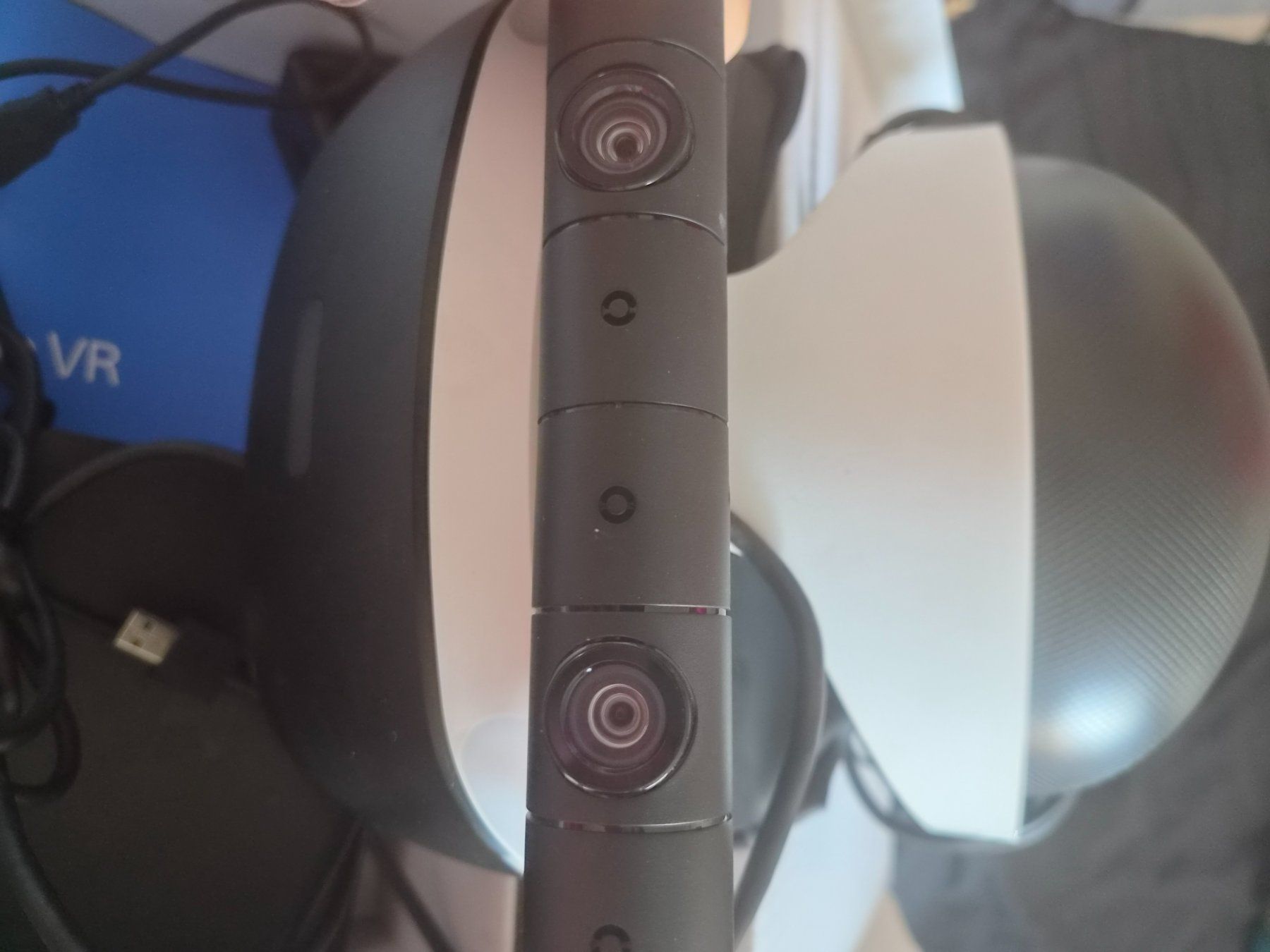 Casco VR: Sony PlayStation VR Brille komplett aber one controller – Usato da Diemerswil venduto da luk_5jb7 2