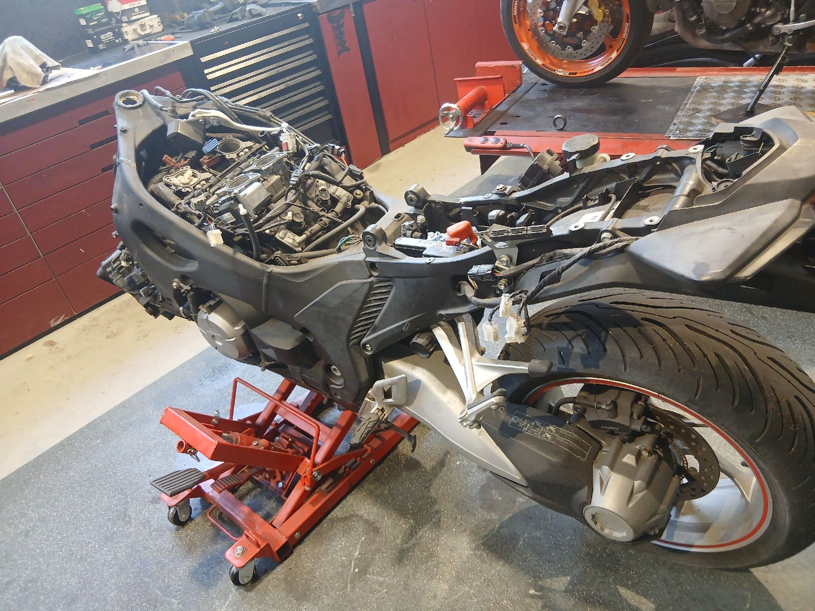 Honda Motori: Honda Vfr 1200cc Dtc  – Usato da Romanel-s-Lausanne venduto da site76