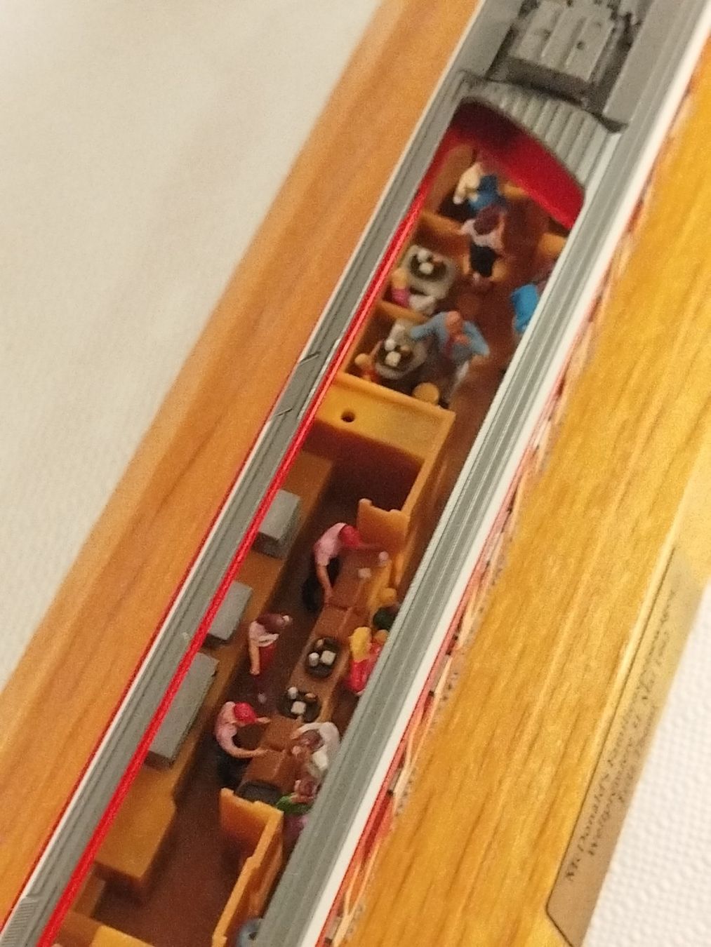 Modelleisenbahnen: Speisewagen HO-1:87 – Gebraucht aus Schaffhausen von Viertelvorvieri 4
