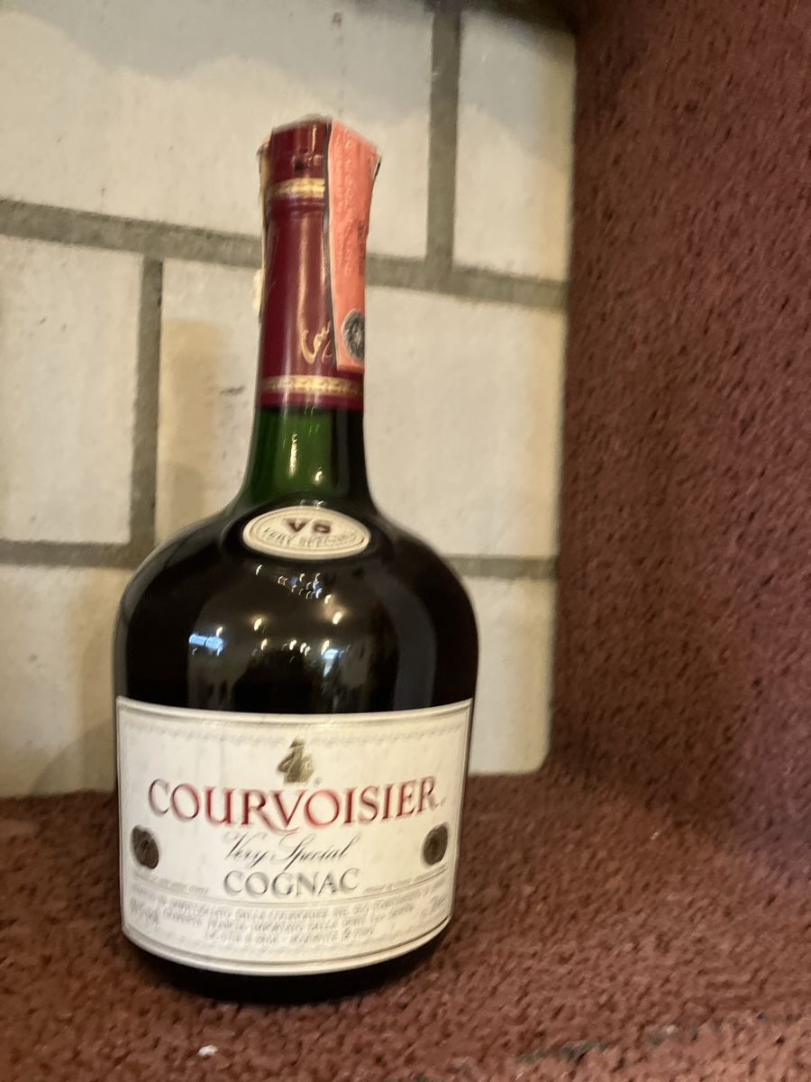 Courvoisier Bevande alcoliche: Cognac courvoisier 70cl – Nuovo (secondo la descrizione) da Richterswil venduto da Flipper7