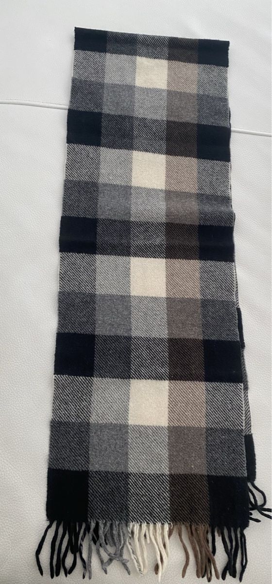 Foulard & Sciarpe: Papillon 100% Lambswolle schal – Usato da Opfikon venduto da Luis144