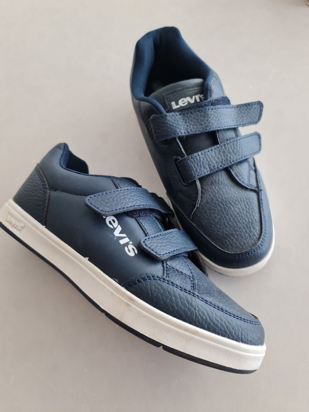 Levi's Schuhe für Jungen: Schuh Gr. 34 Levi's – Gebraucht aus Bülach von Rommar