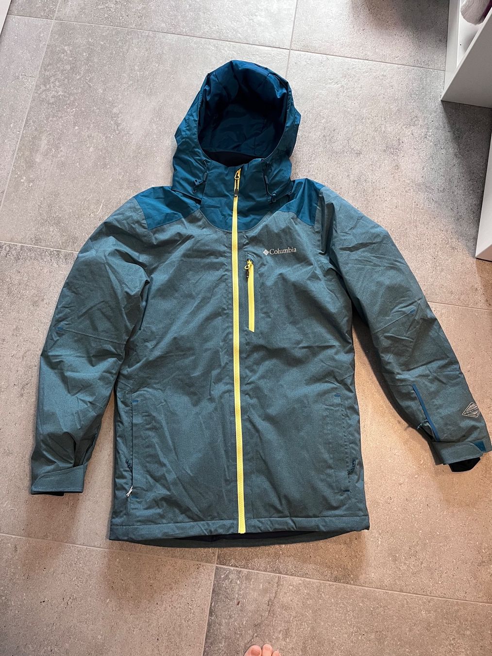 Columbia Giacche: Veste de ski Columbia Omni Tech taille – Nuovo (secondo la descrizione) da Boudry venduto da martin8mum
