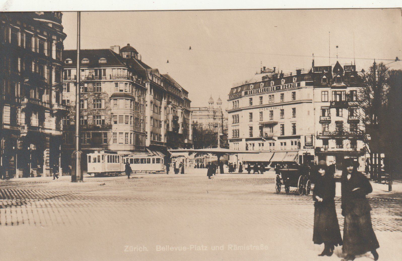 Ansichtskarten: Zürich Bellevue-Platz mit Tram – Gebraucht aus Rorschacherberg von fratovi2
