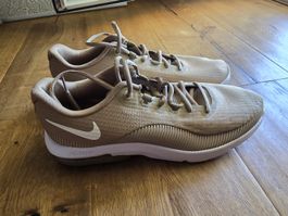 Nike Air Max Advantage 2 Herren Grösse 42.5 neu