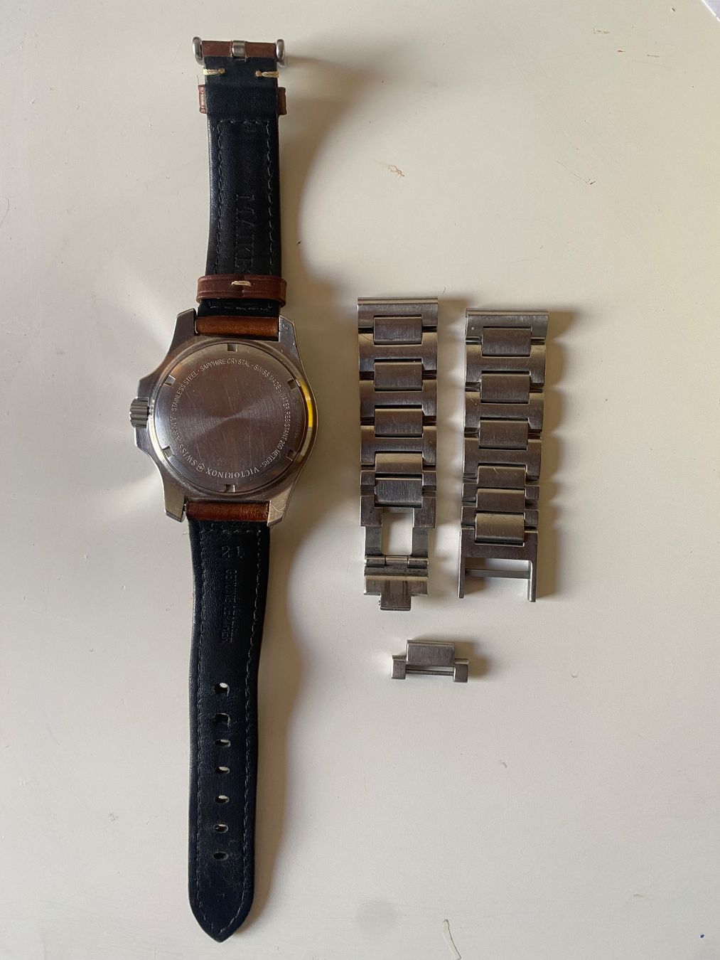 Victorinox Orologi: Uhr mit zwei Bändern – Usato da Grindel venduto da tsc_hb9b 1