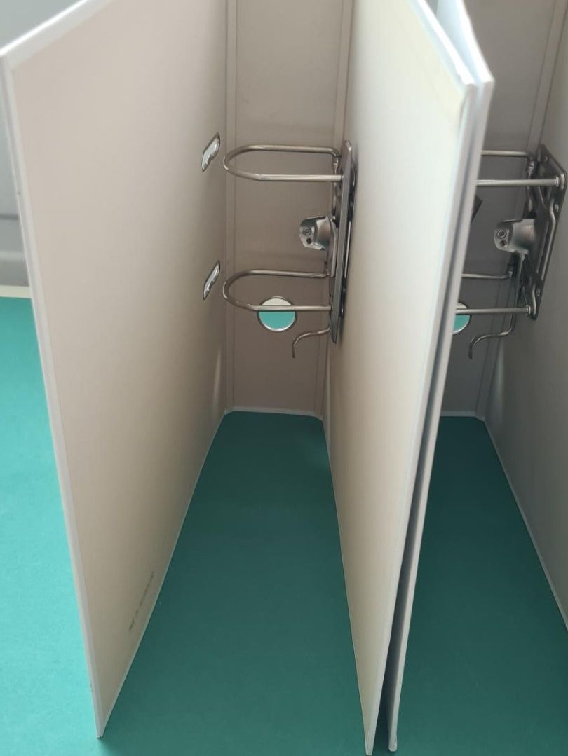 Raccoglitori: 3 Stk A4 Ordner 7.5cm Weiss – Usato da Urdorf venduto da sumrum 1