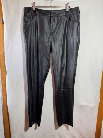 Schöne glänzende Hose Gr L