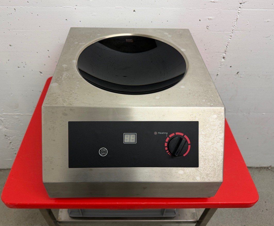 Küchengeräte: Spring Induktions-Wok Tischmodell Typ SPW-35J – Gebraucht aus Suhr von KFK-MA 1