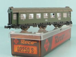 Roco 2250 S Spur N  3-achsiger DB Personenwagen 1/2 Klasse