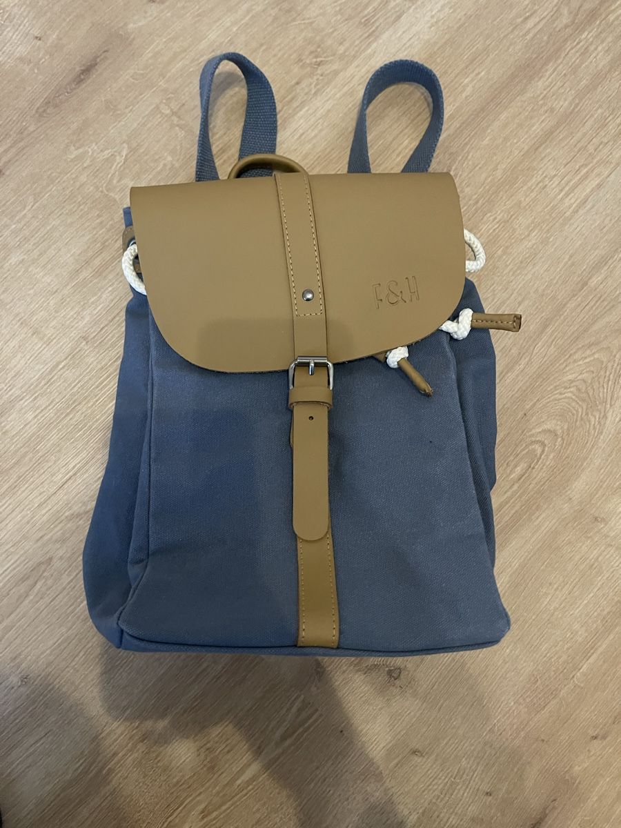 Rucksäcke: Trendiger Mini Rucksack, neuwertig – Gebraucht aus Bremgarten AG von arl_8nbf