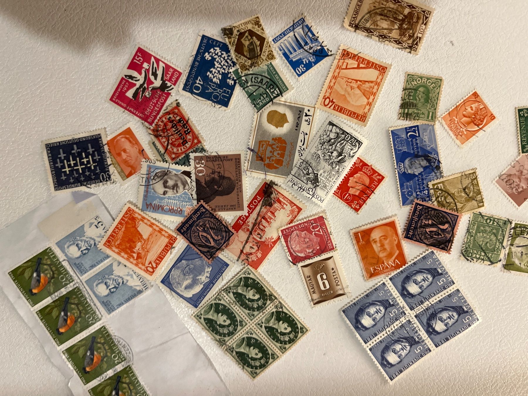 Tutti i francobolli: Lot 38: Lot mit mix Briefmarke – Usato da Chiasso venduto da AzenYa 1