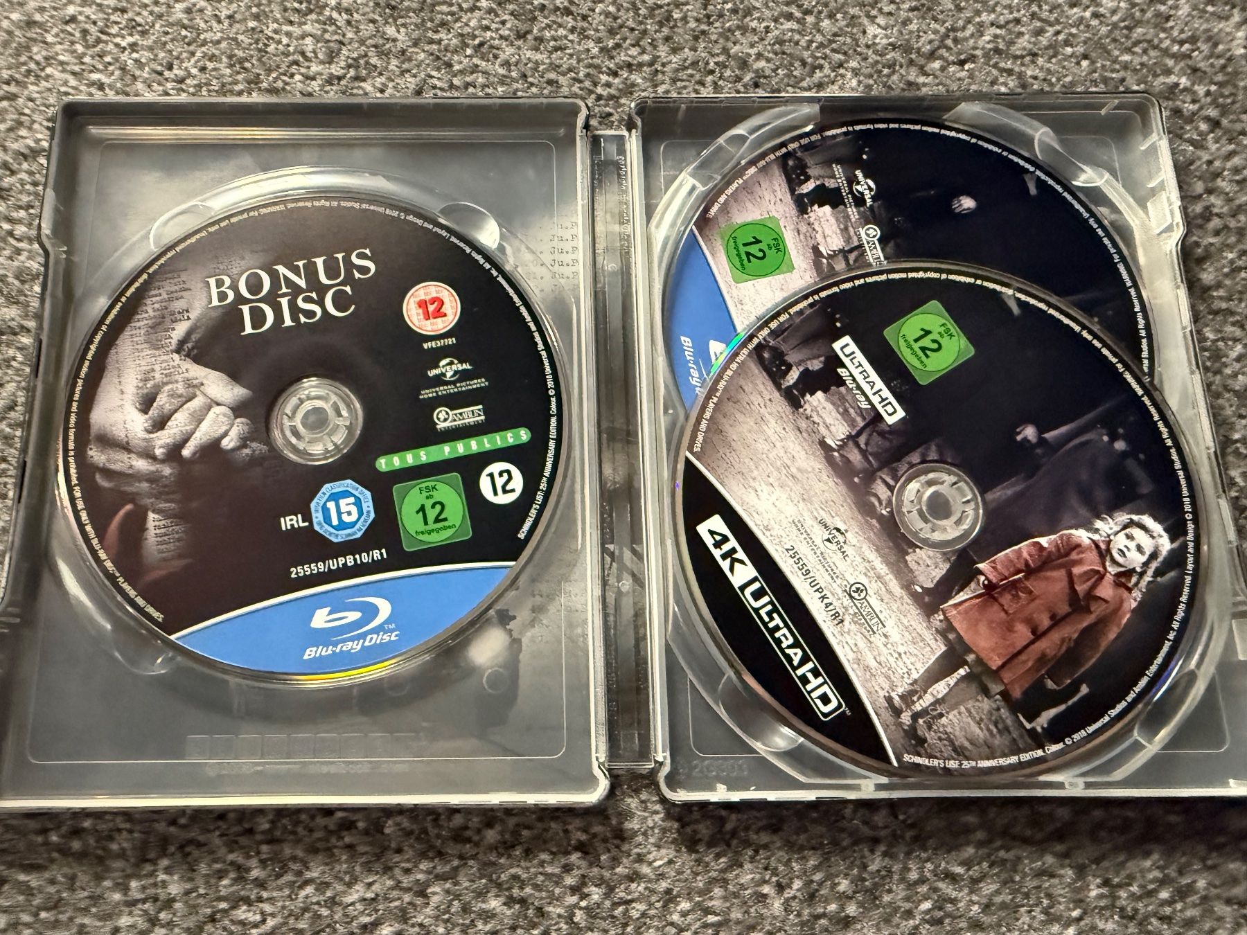 Tutti i DVDs: Schindler's Liste 4K Steelbook 3 Discs – Usato da Hinwil venduto da Mbaumann1 1