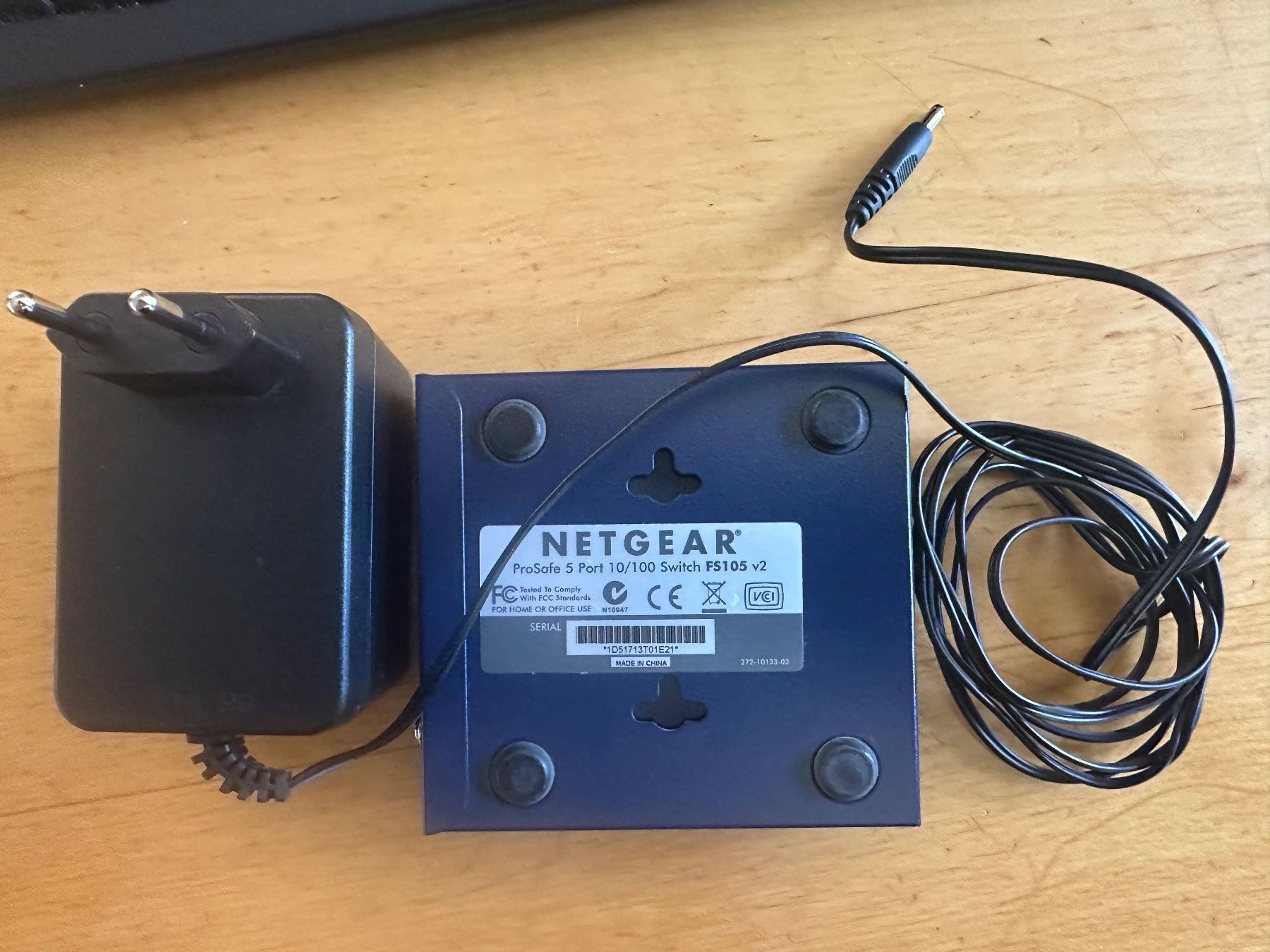 Netgear Hubs & Switches: NETGEAR FS105 v2 Switch 5 Port Fast Ethernet Switch – Gebraucht aus Stallikon von Rsiri 4