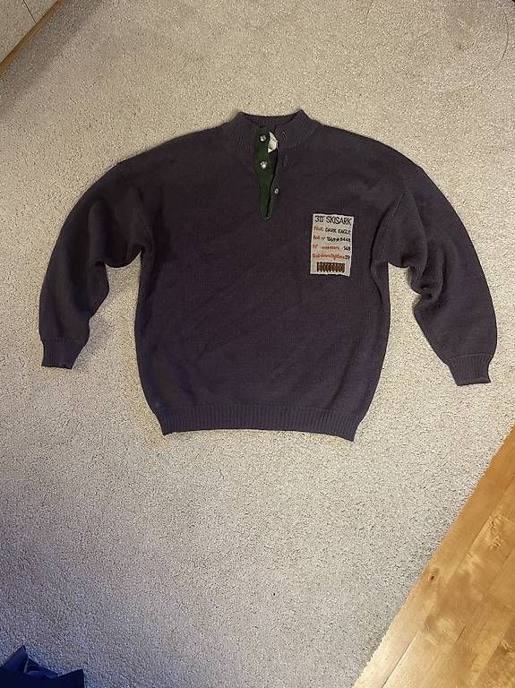 Pulls & Sweat-shirts: Vintage Violetter Wollpullover Gr. M – D'occasion à Weisslingen par Fiorellin7