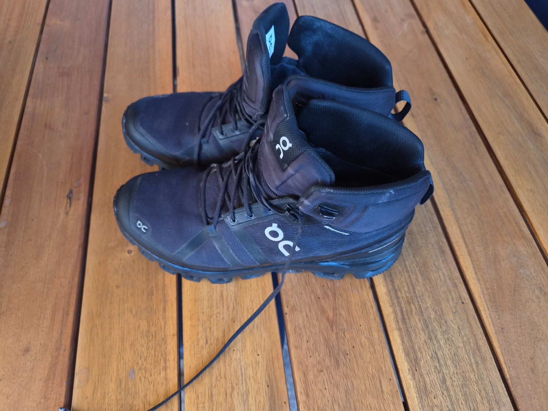 On Scarpe da uomo: On Running Cloudrock Wanderschuhe schwarz Grösse 44,5 – Usato da Hittnau venduto da blu_87xh 1