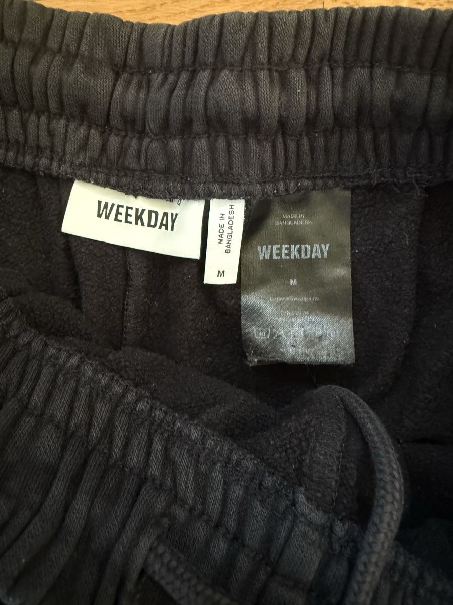 Weekday Hosen: Weekday Sweatpants  – Gebraucht aus Zollikon von di_146 1