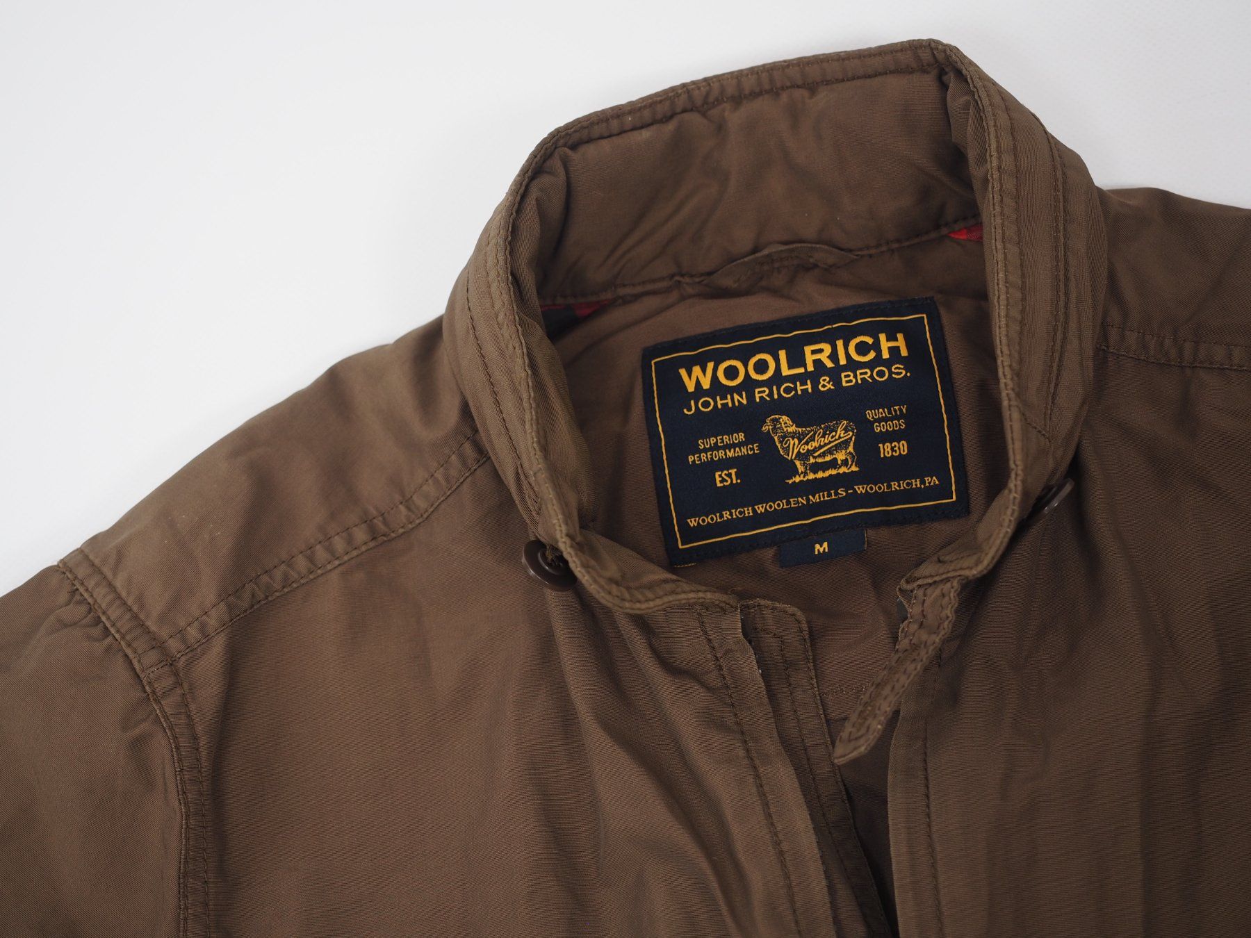 Woolrich Giacche: WOOLRICH Herrenjacke Gr. M (100449) – Usato da Zürich venduto da fundsachenverkauf 1