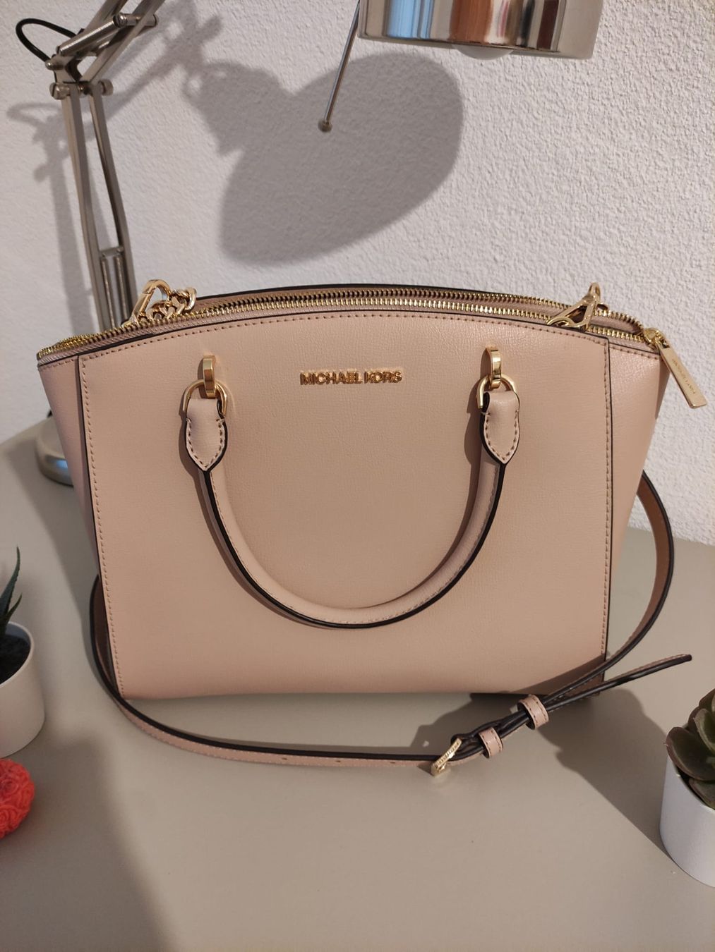 Michael Kors Borse da donna: Michael Kors Tasche, Ellis, Blush – Usato da Frauenfeld venduto da Igorrodrigues