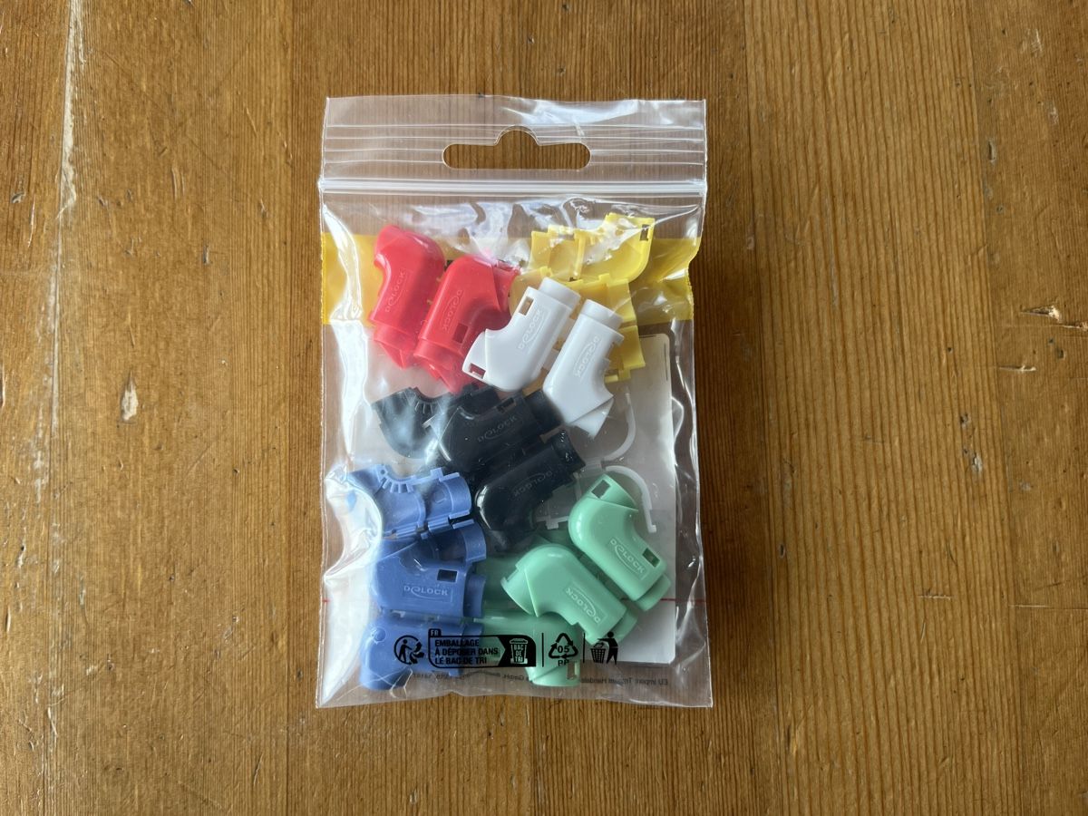 Cavi: Kabel Clips für Angling, verschiedene Farben – Nuovo e nell'imballaggio originale da Stein am Rhein venduto da Karisma78 1