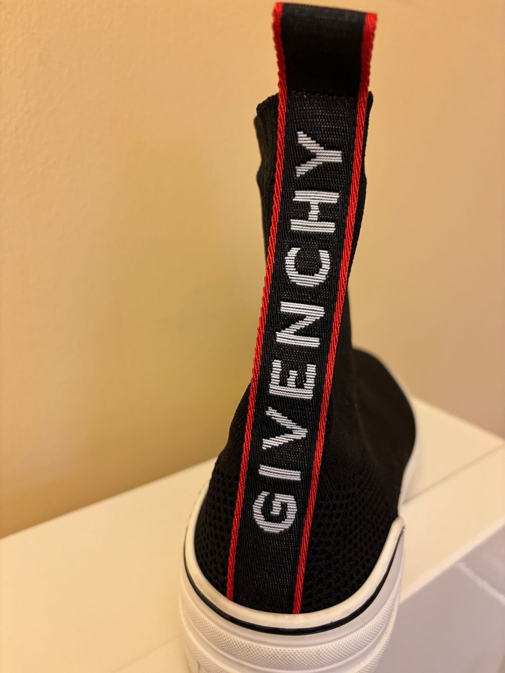 Givenchy Scarpe da uomo: GIVENCHY SNEAKER - 42- – Nuovo (secondo la descrizione) da Morges venduto da Bubblecut 5
