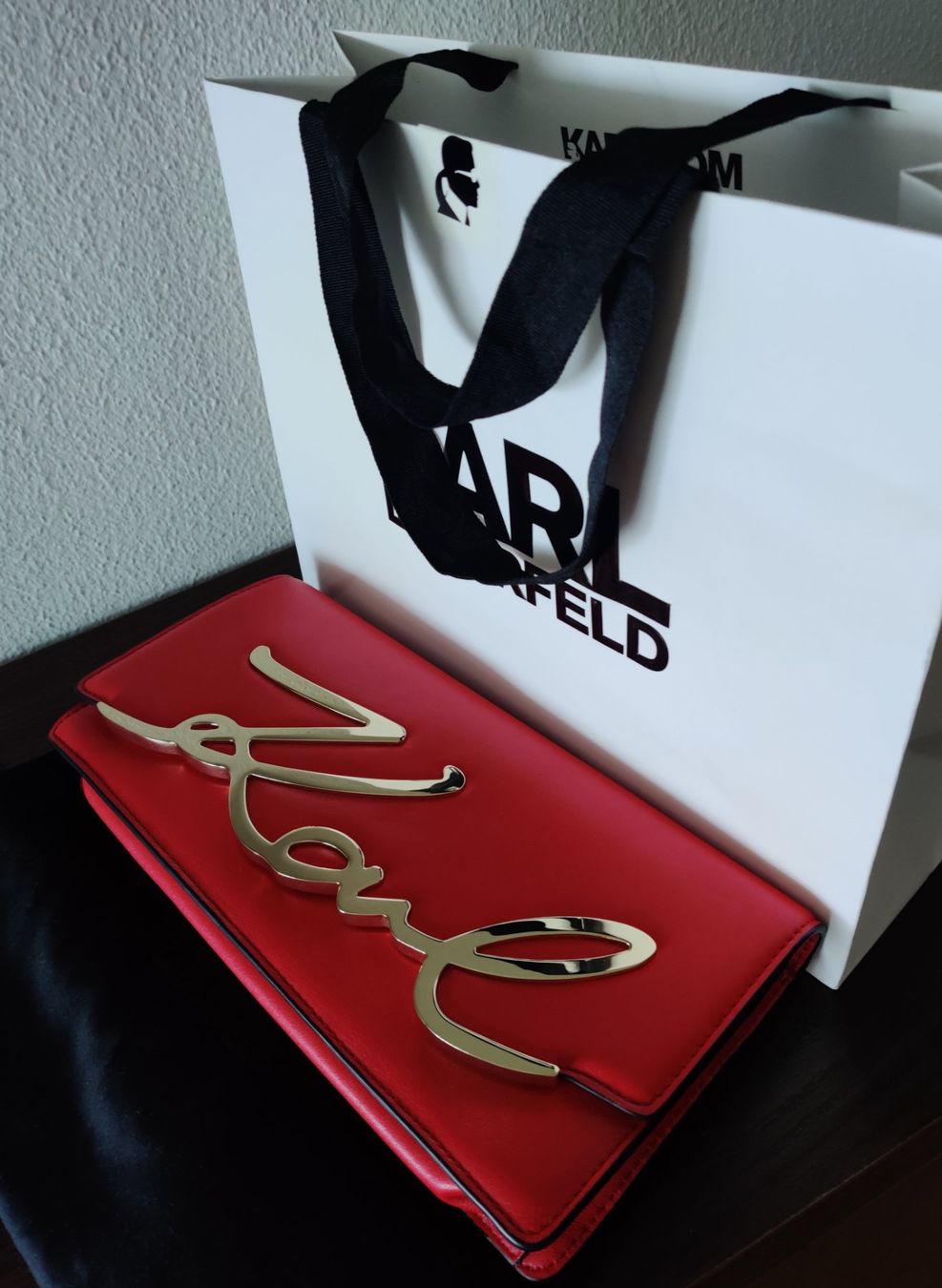 Karl Lagerfeld Borse da donna: KARL LAGERFELD LEATHER CLUTCH with HANDLE – Nuovo e nell'imballaggio originale da Zollikon venduto da ces-chic 1