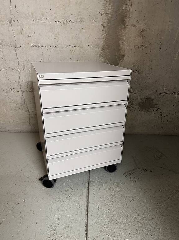 Lista Banconi: LO Mini Caddy 6666, Farbe Grau 1 von 5 – Usato da Basel venduto da dezin