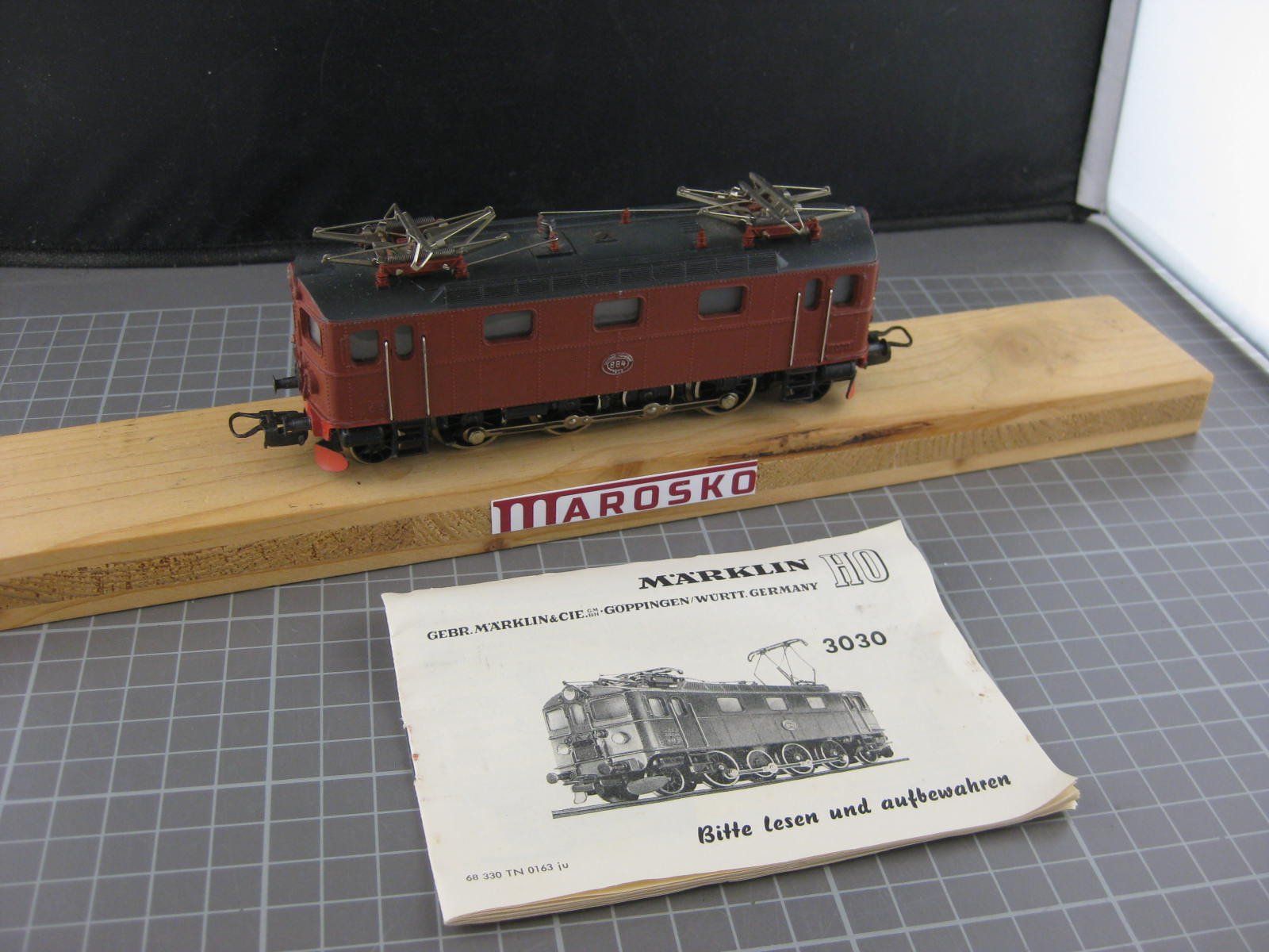Märklin Modellini di ferrovie: Märklin 3030 SJ E-Lok, mit OVP, analog – Usato da Malters venduto da Marosko