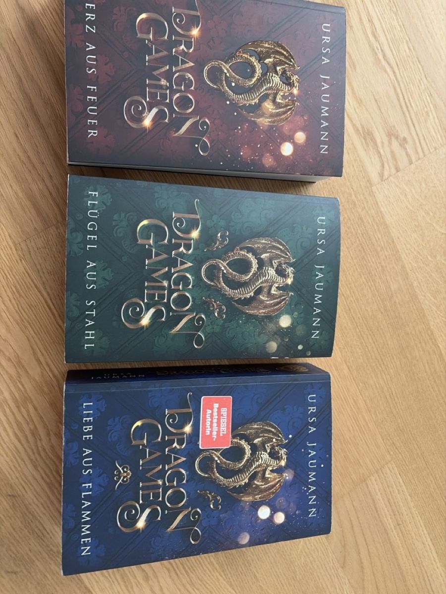 Libri: Ursa Jaumann - Dragon Games Trilogie – Usato da Forch venduto da Strawberry_JvN