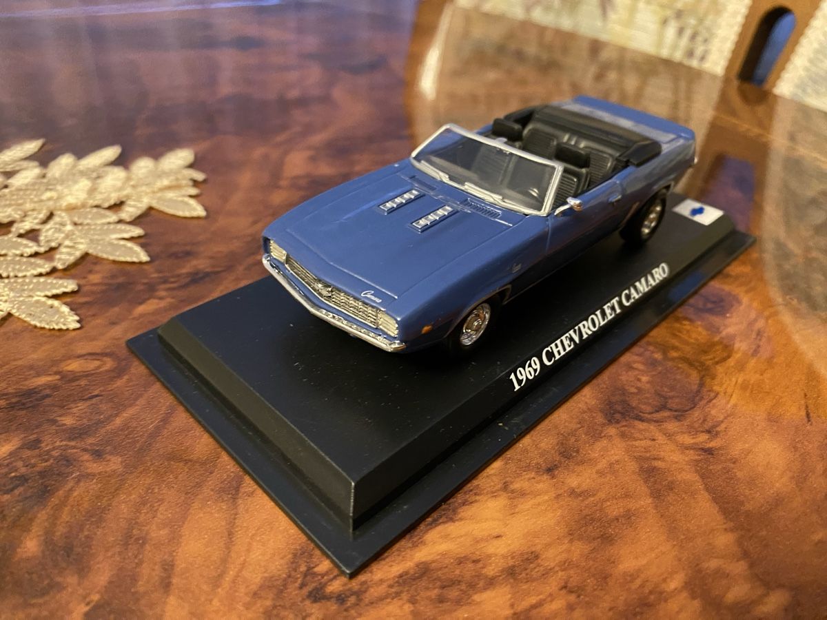 Chevrolet Modellini d'auto: Chevrolet Camaro 1969 – Nuovo e nell'imballaggio originale da St. Margrethen SG venduto da Alfista_159 1