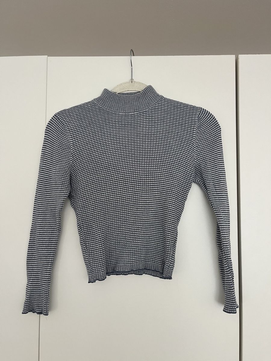 Brandy Melville T-shirt: Rollkragenshirt – Usato da Oberrieden venduto da sha_kzs8